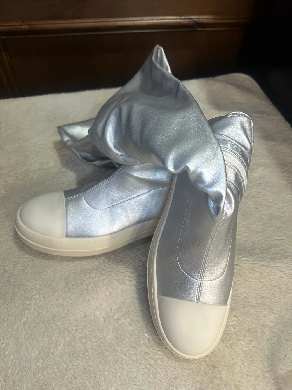 910. NEW NO BOX Cape Robbin Silver Over-the-Knee Platform Boots